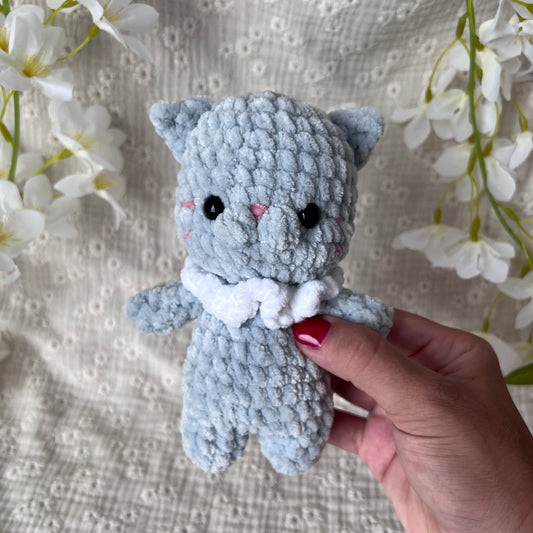 Chat gris en crochet