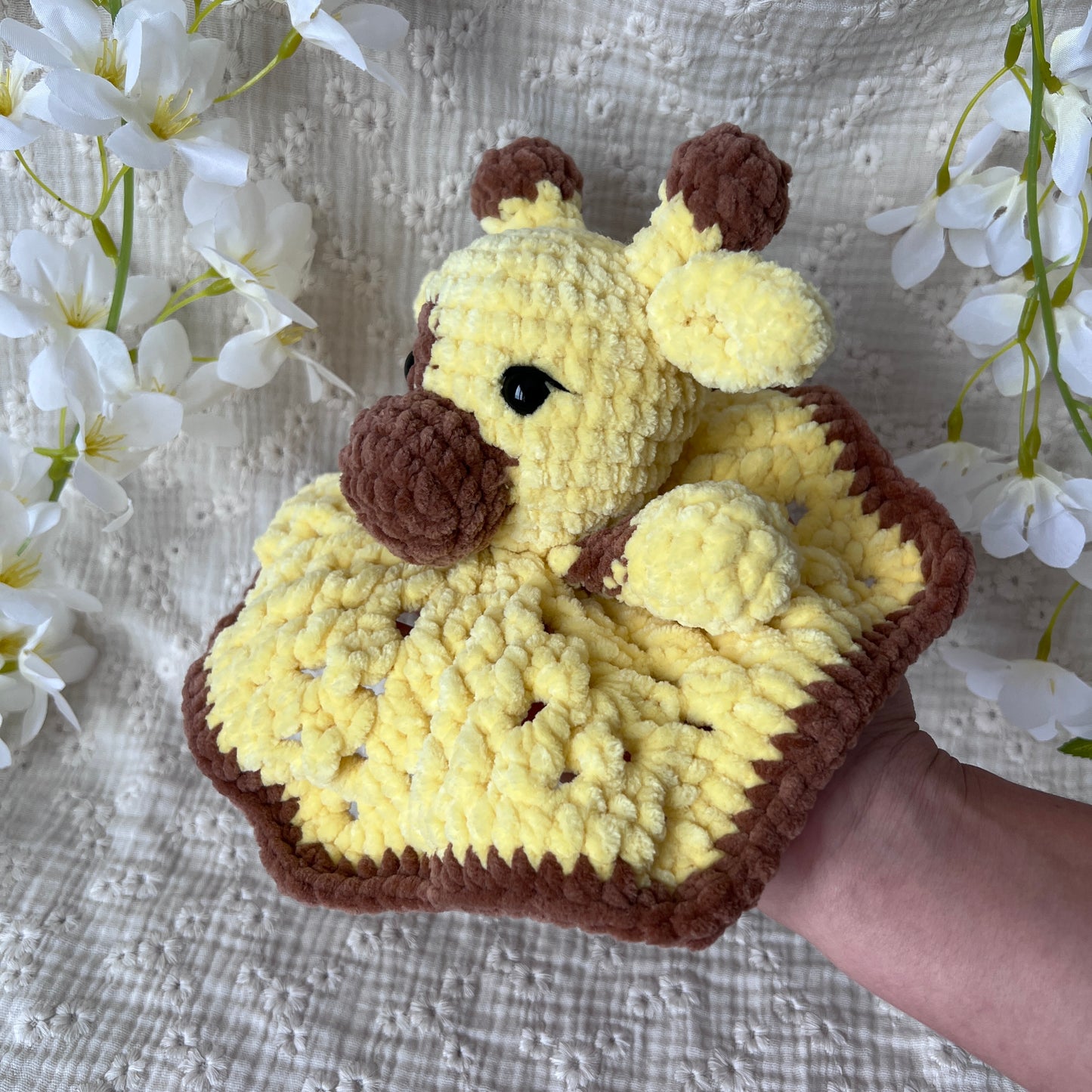 Doudou girafe en crochet