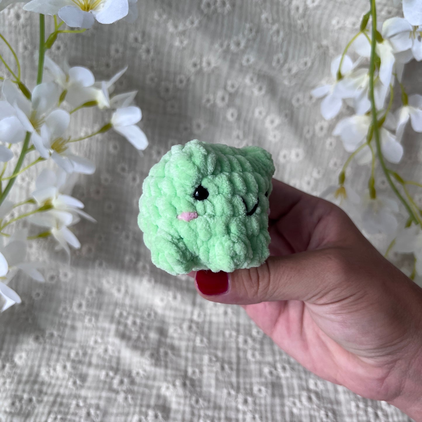Mini grenouille en crochet