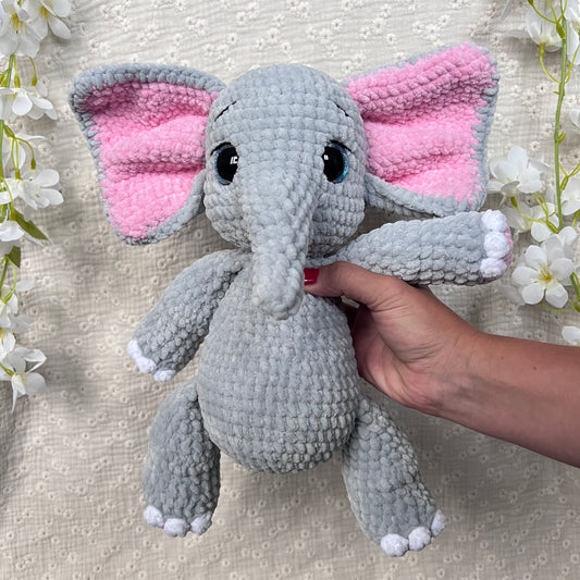 Éléphant géant au crochet