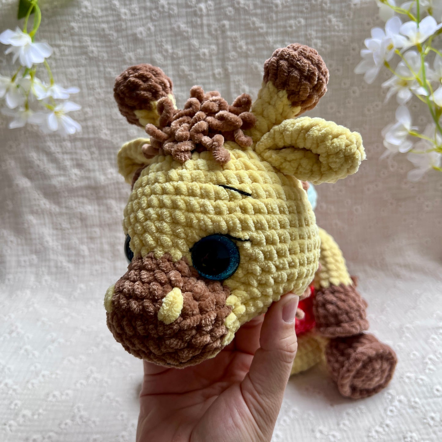 Jouet girafe sensoriel pour bébé jaune, orange, rouge, marron