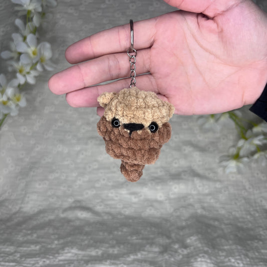 Porte clés argent et or loutre en crochet