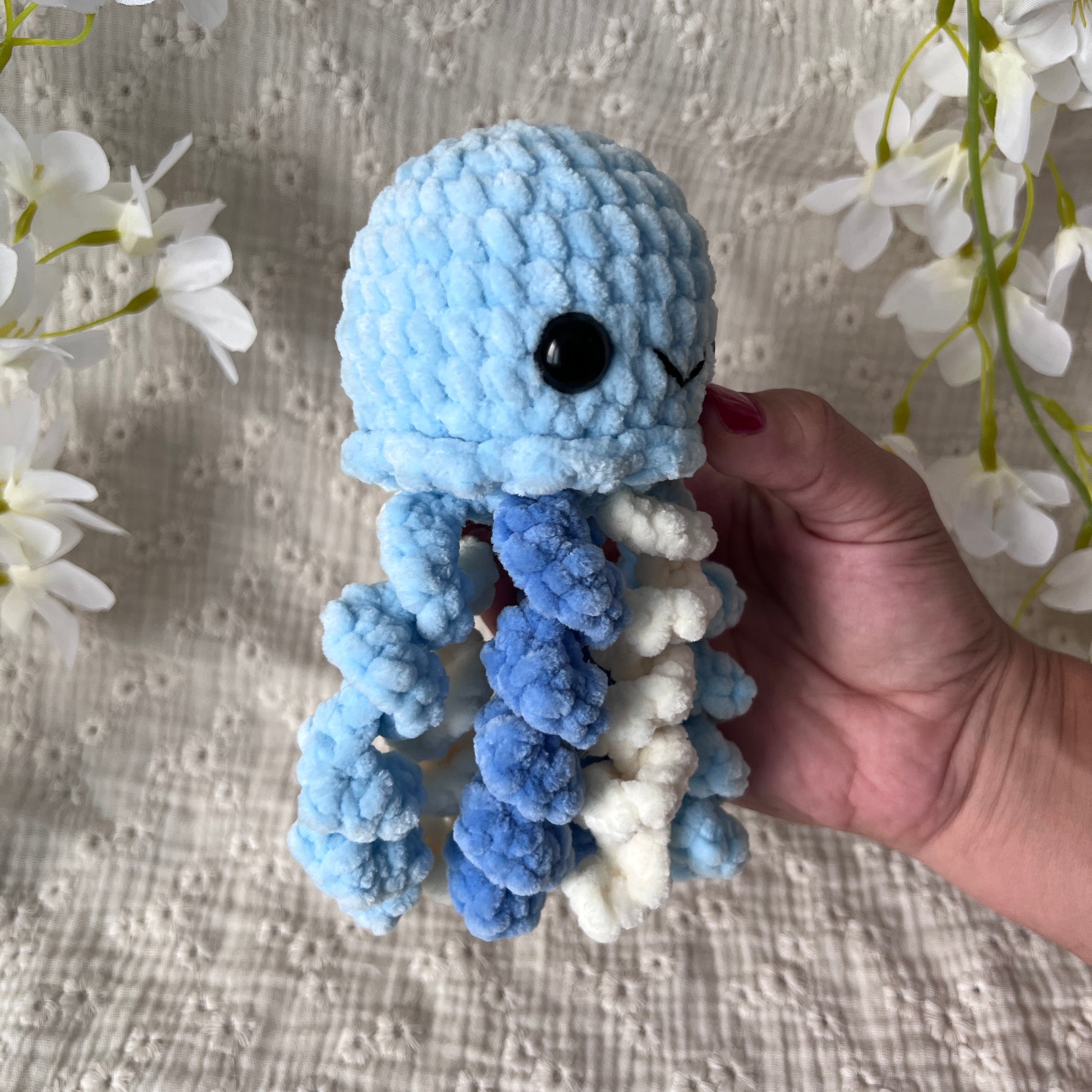 Méduse bleu en crochet 