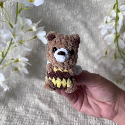 Mini ourson abeille en crochet