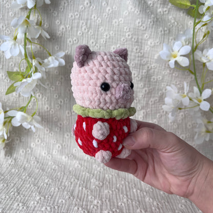 Peluche cochon fraise en crochet