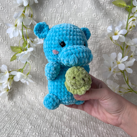 Peluche hippopotame avec sa glace en crochet