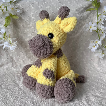 Peluche girafe géante faite main au crochet toute douce et dodue