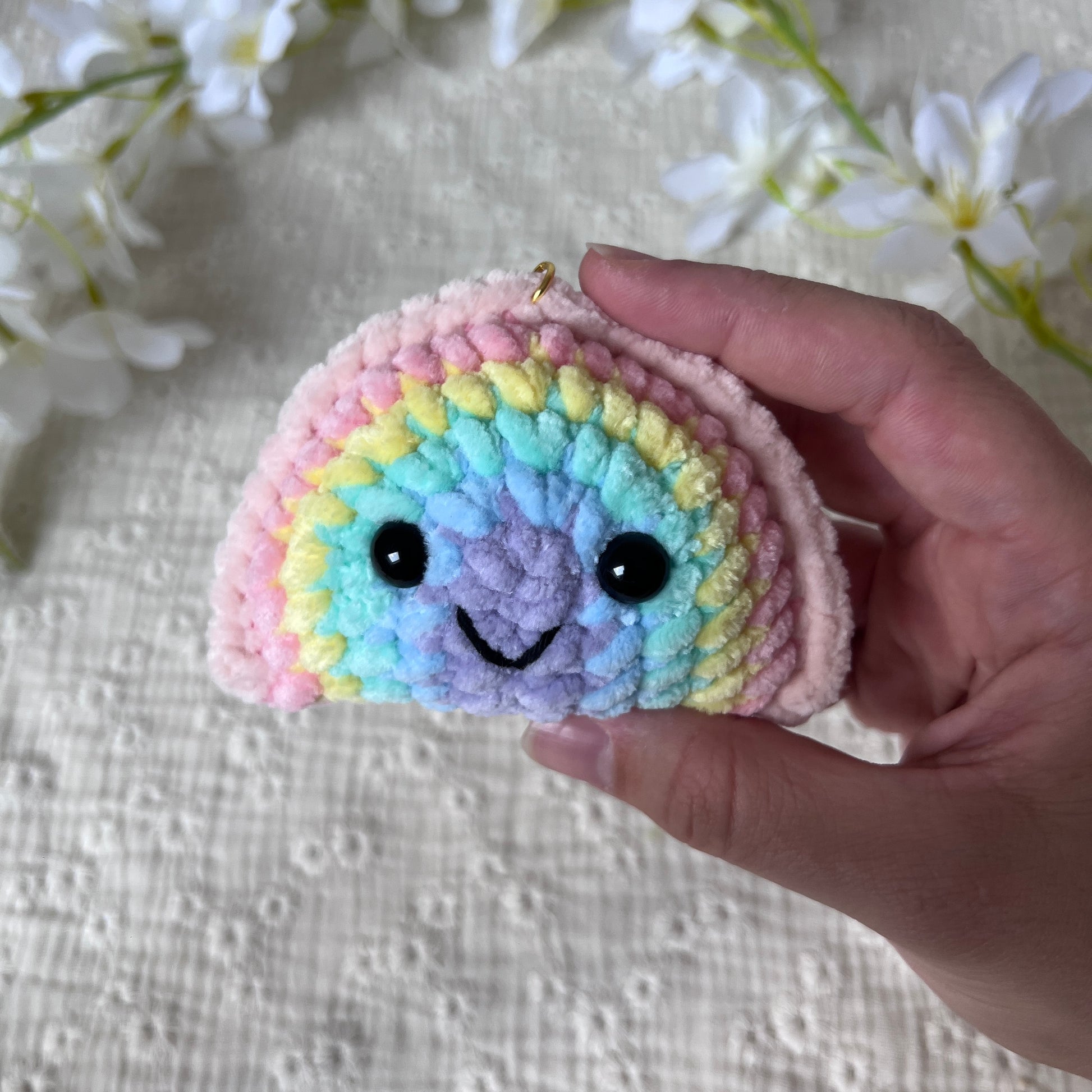 Porte-clés arc en ciel au crochet 